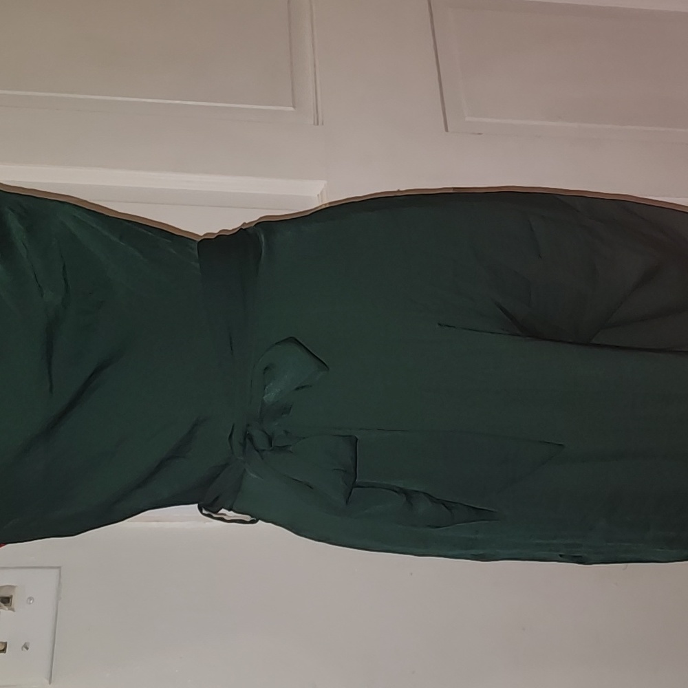 Green Romper - Picture 4 of 9